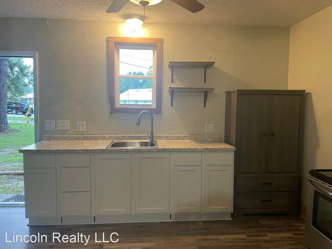 Foto del edificio - 4 br, 2 bath House - 812 Penny Place *