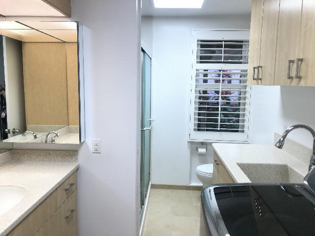 Building Photo - KAULIA PL 3/2/2+office, Split A/C, yard w/...