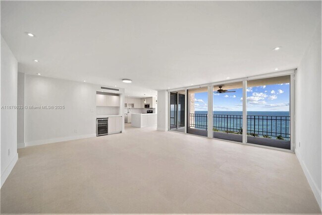 Foto del edificio - 881 Ocean Dr