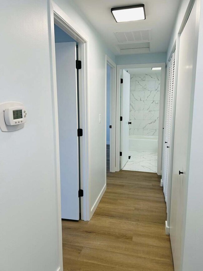 Foto del edificio - 1336 Wakeby Ln