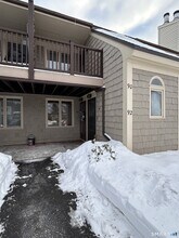 Building Photo - 90 Little Oak Ln