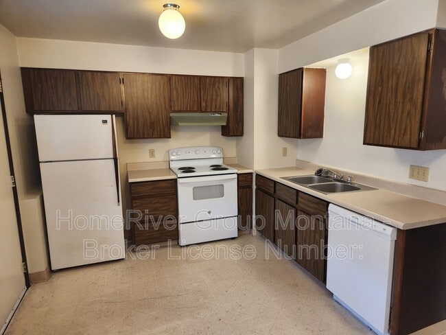 Building Photo - 2308 Hillview Ct