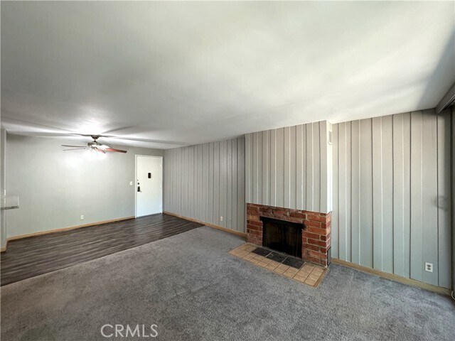 Foto del edificio - 6355 Green Valley Cir