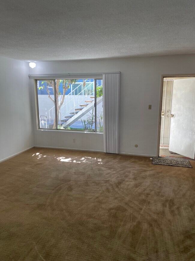 Living Room - 4948 W 119th St