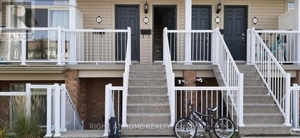 Building Photo - 107 Artesa Private