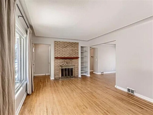 Building Photo - Boone Ave,Smart Home##