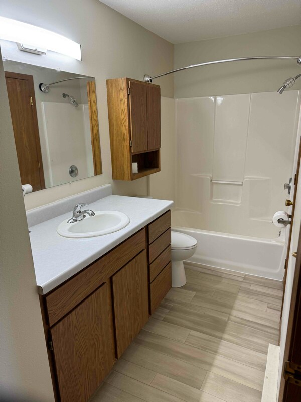 Foto del edificio - 1011 Boxelder Ave