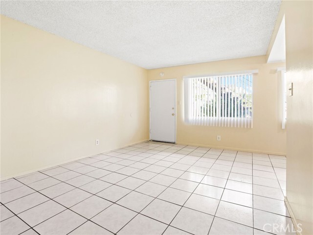 Building Photo - 9918 Ramona St