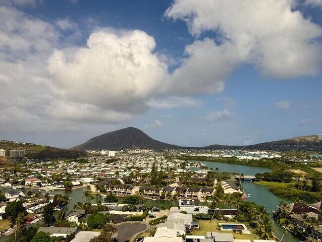 Foto del edificio - Fully Furnished Condo with the  Best Views and Amenities in Hawaii Kai