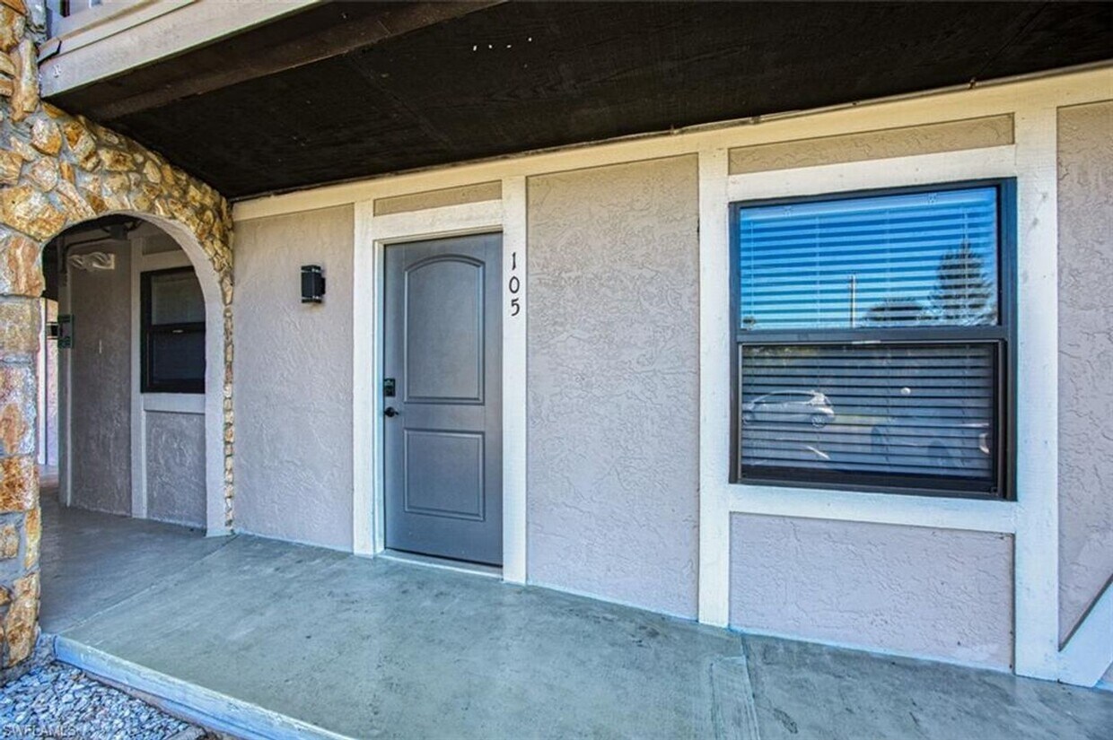 Primary Photo - Newly renovated 2 bedroom 2 bathroom 1st f...