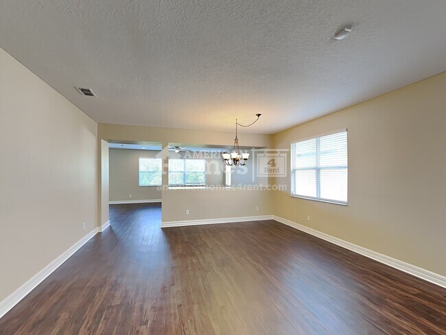 Foto del edificio - 14431 Golden Rain Tree Boulevard