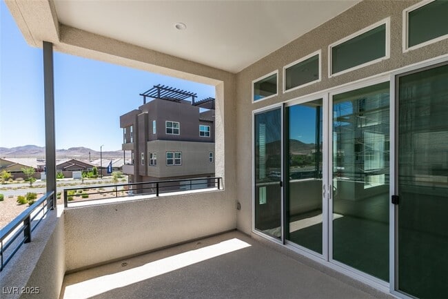 Foto del edificio - 3343 Birdseye Maple Ave