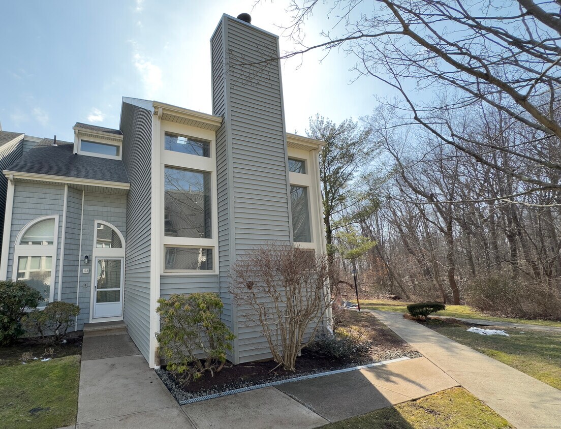 172 Turtle Bay Dr Unit 172, Branford, CT 06405 Condo for Rent in