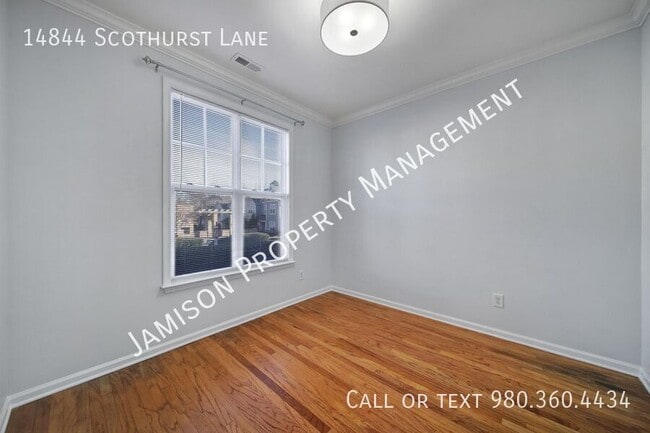 Foto del edificio - 14844 Scothurst Ln