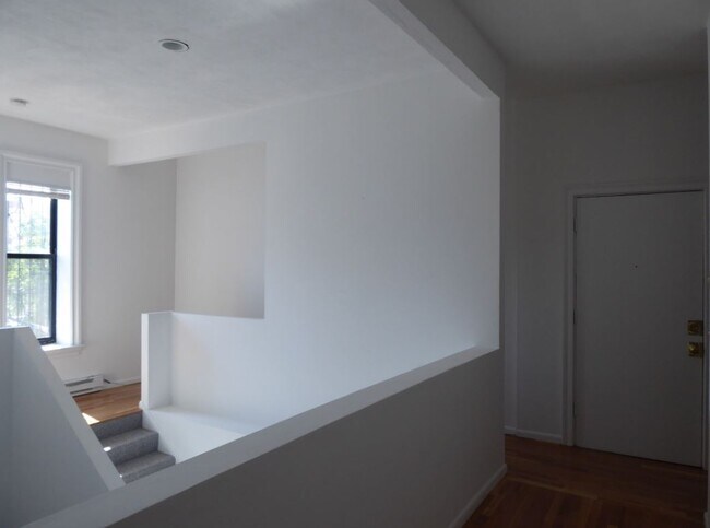 Building Photo - 23 Cortes St