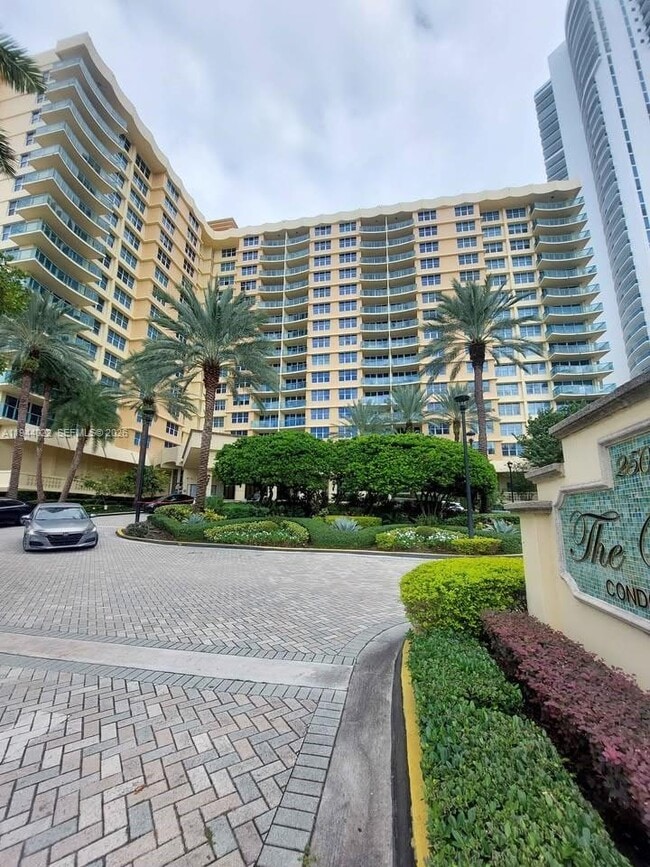 Building Photo - 2501 S Ocean Dr