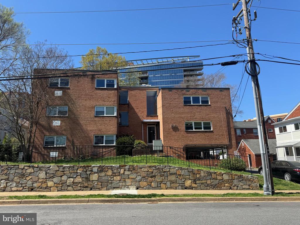 Primary Photo - 1510 N Rolfe St