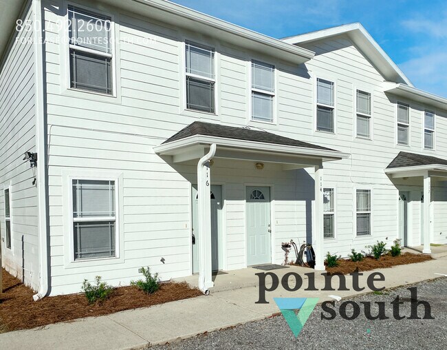 Building Photo - Townhome in Foley!