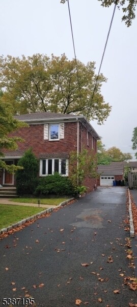 Primary Photo - 520 Hunter Ave