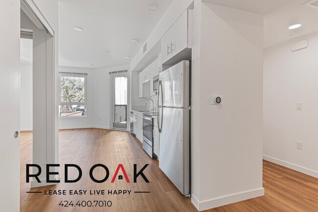 Building Photo - Fabulous One Bedroom with a Bonus Den, Pri...