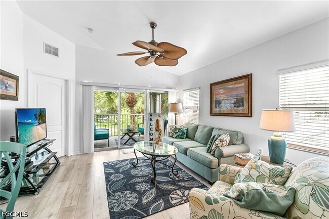 Foto del edificio - 12181 Summergate Cir