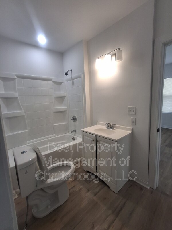 Foto del edificio - 1103 Sheridan Ave