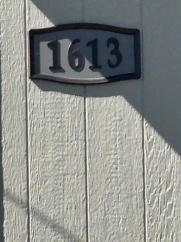 Foto del edificio - 1613 Campbell St