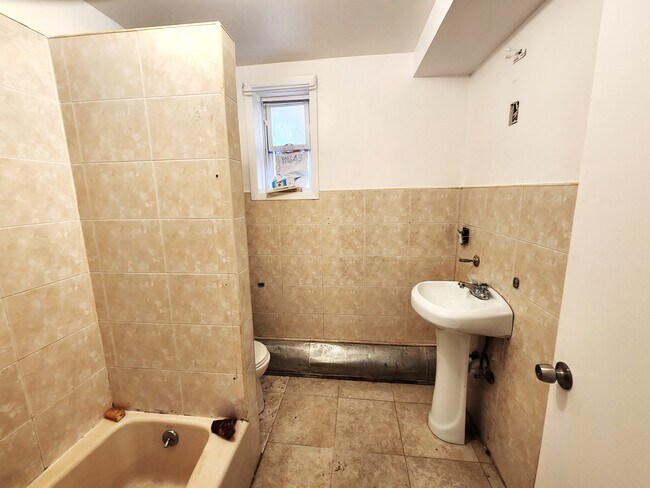 Foto del edificio - 2156 84th St