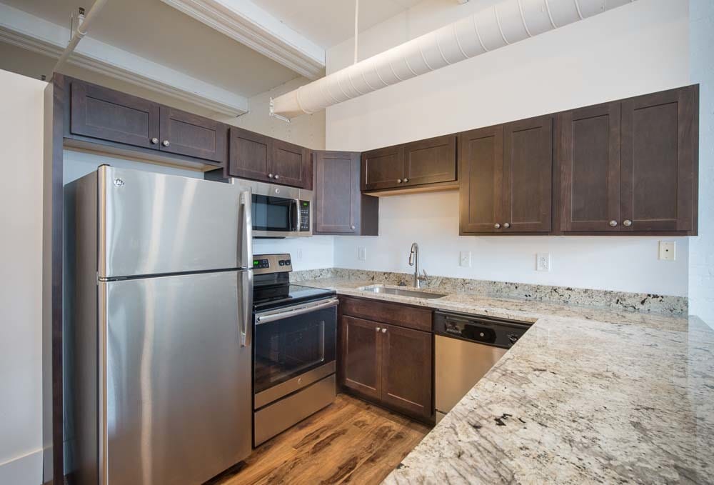 Worthington Square Apartments – photo 1
