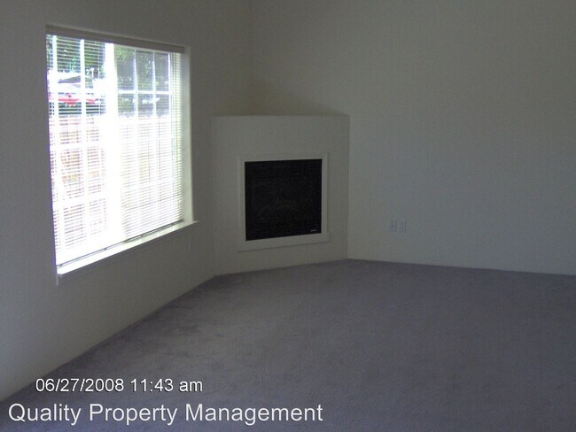 Building Photo - 746 Swing Lane