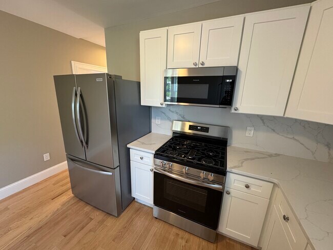 Foto del edificio - 29 Cameron Ave