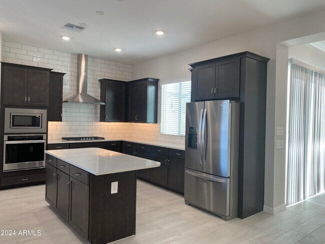 Foto del edificio - 4853 E St John Rd