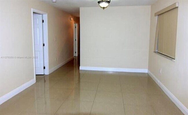 Building Photo - 3540 SW 24th St