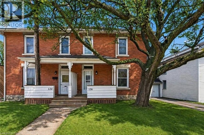 Building Photo - 136 Paisley St