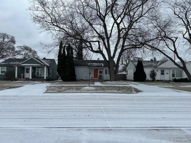 Building Photo - 26348 Alger St