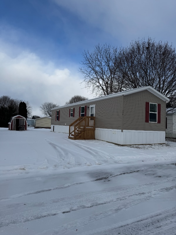 Building Photo - 154 Pheasant Run