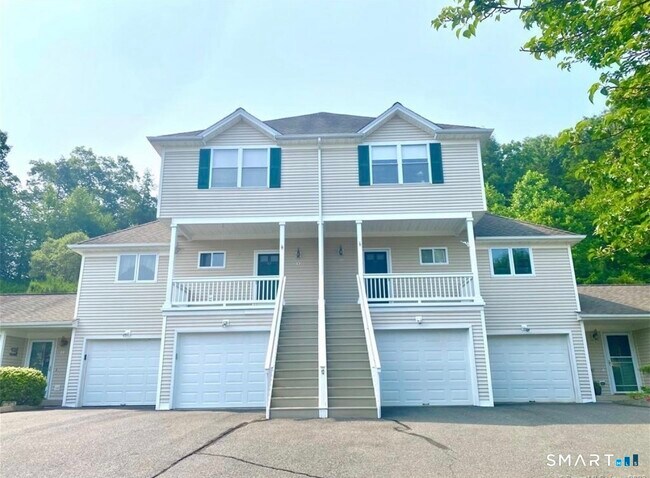 Foto del edificio - 11 Trout Brook Cir