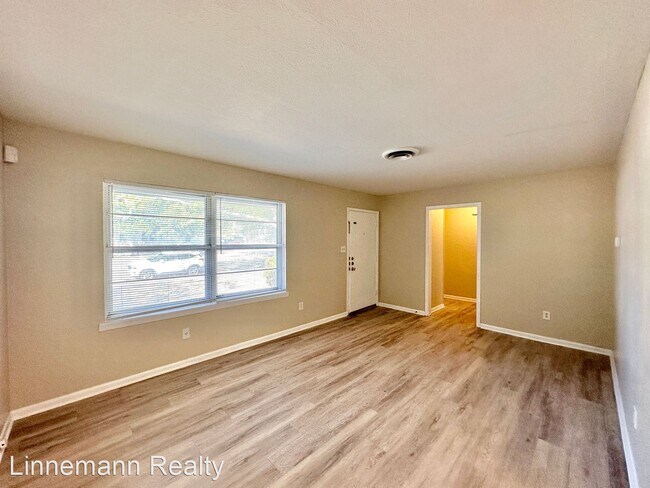Foto del edificio - 3 br, 1 bath House - 707 W Lincoln Avenue