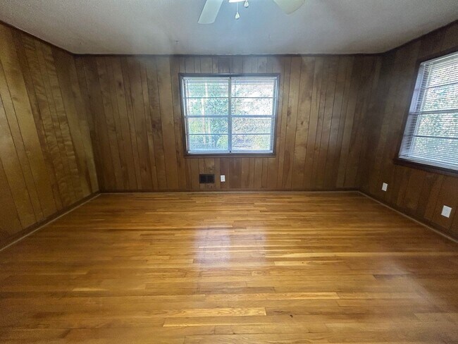 Foto del edificio - 1217 Suber St