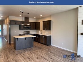 Building Photo - 7816 Phaedra Ln