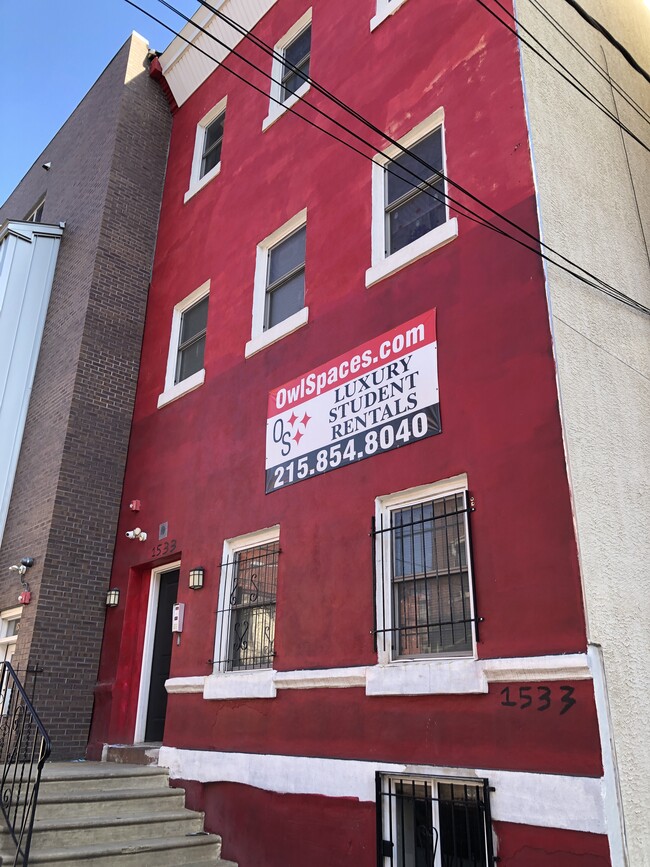 Front - 1533 N 15th St