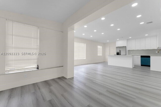 Foto del edificio - 3411 NW 5th St