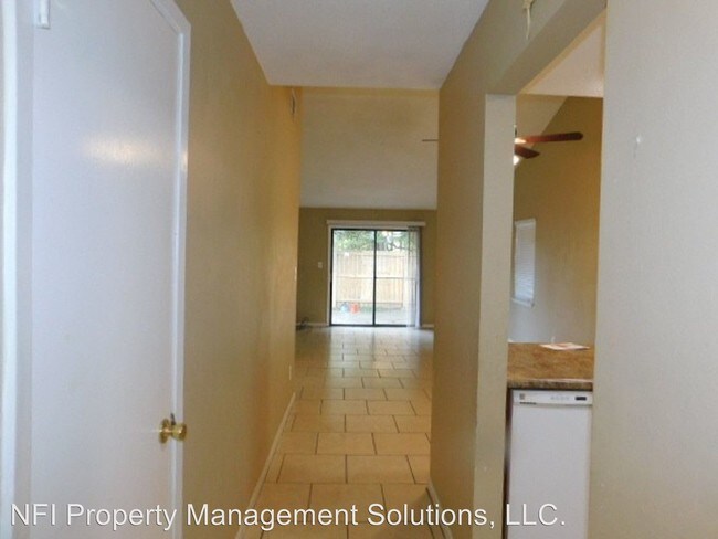 Building Photo - 2 br, 1 bath House - 4372 Cecelia Court-**