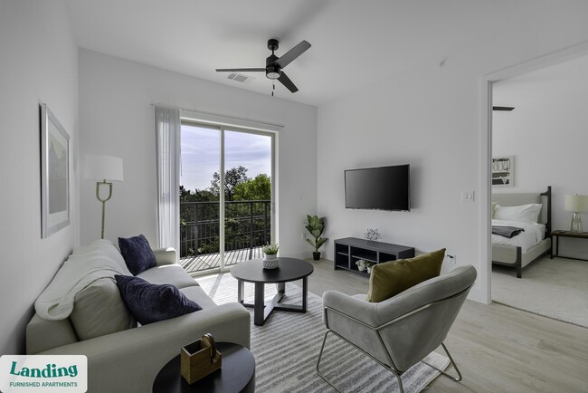 Building Photo - 650 E Sycamore St