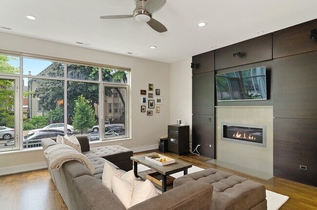 Foto del edificio - 2109 N Campbell Ave