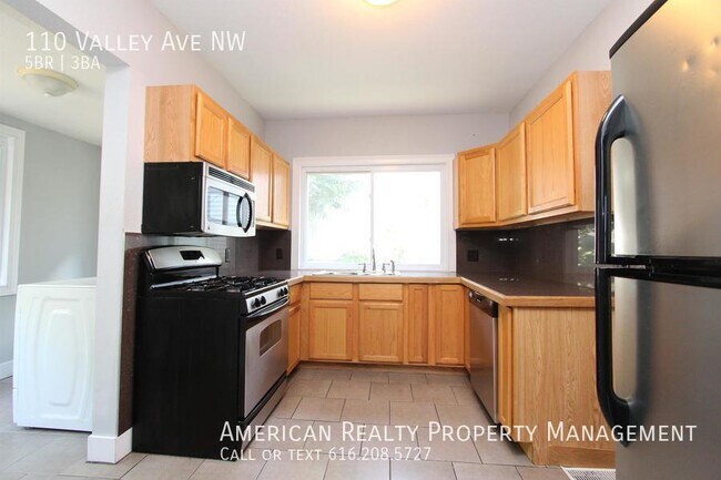 Foto del edificio - 110 Valley Ave NW