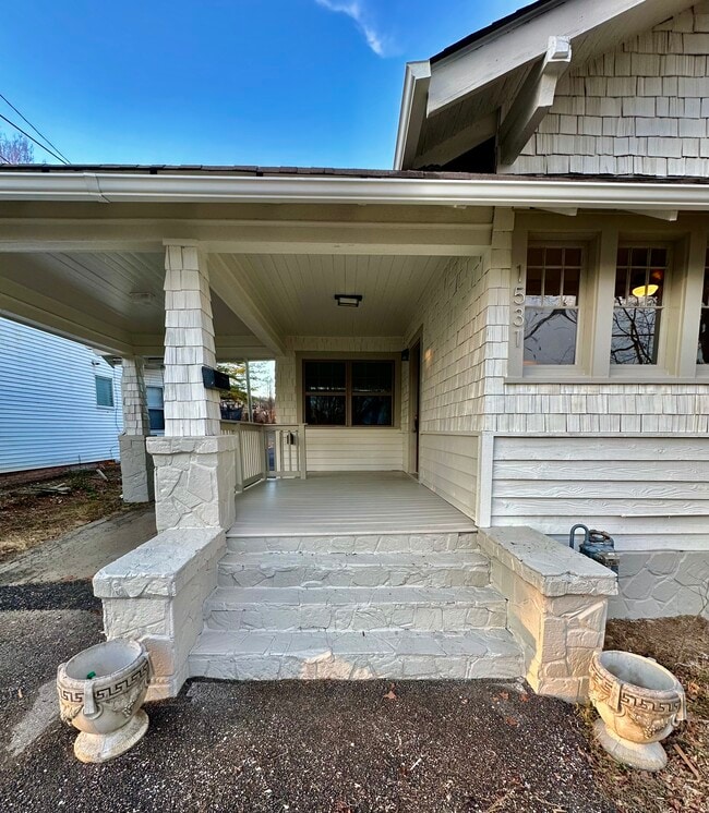 Building Photo - 1531 Claiborne Pl NE