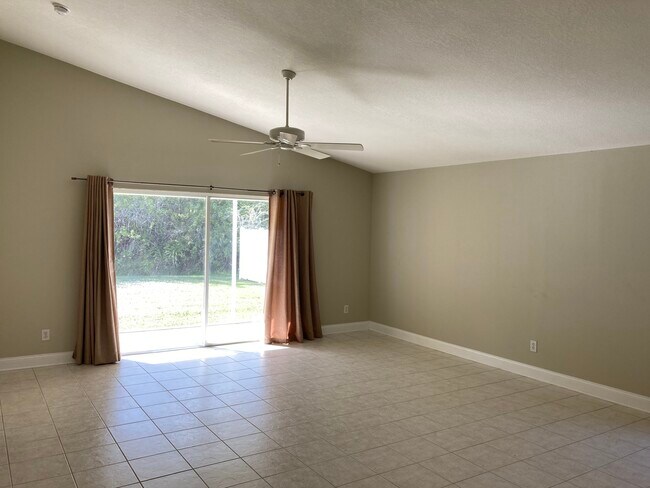 Foto del edificio - 4510 Sanibel Way