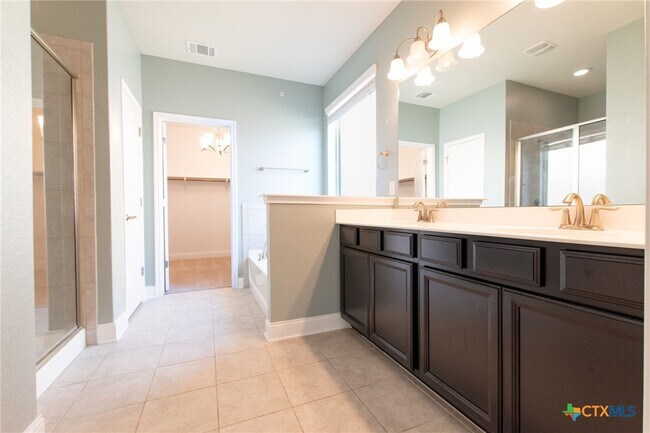 Foto del edificio - 846 Olive Ln