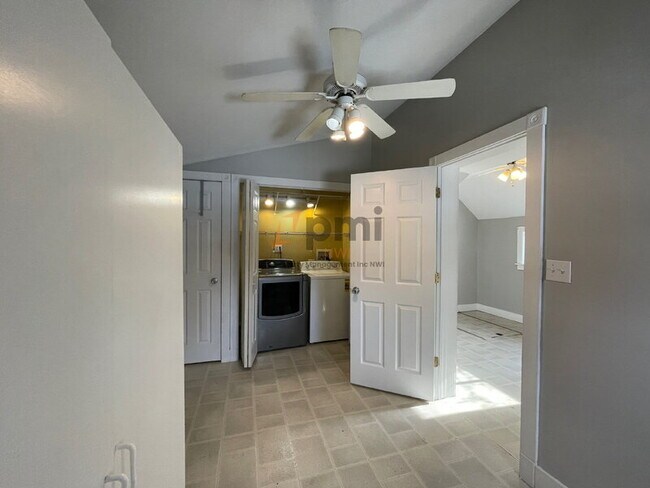 Foto del edificio - 406 A St